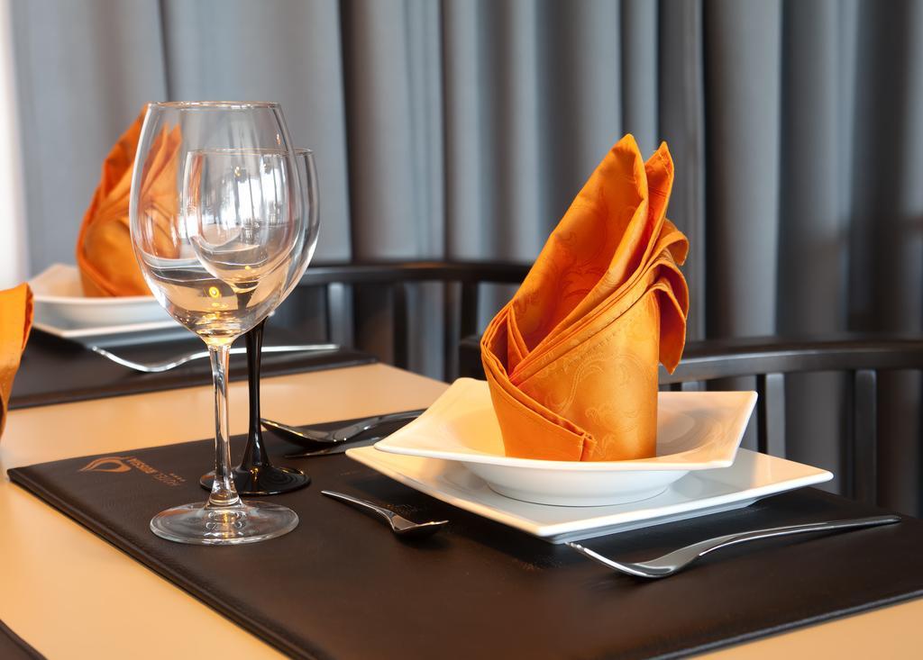 Hotel Russia Skopje Ngoại thất bức ảnh