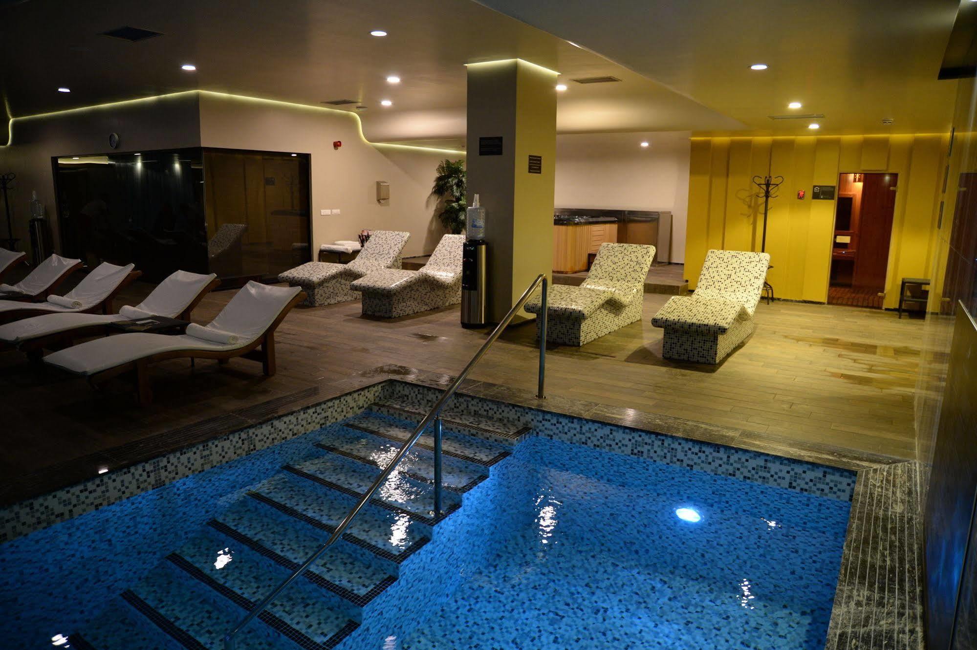 Hotel Russia Skopje Ngoại thất bức ảnh