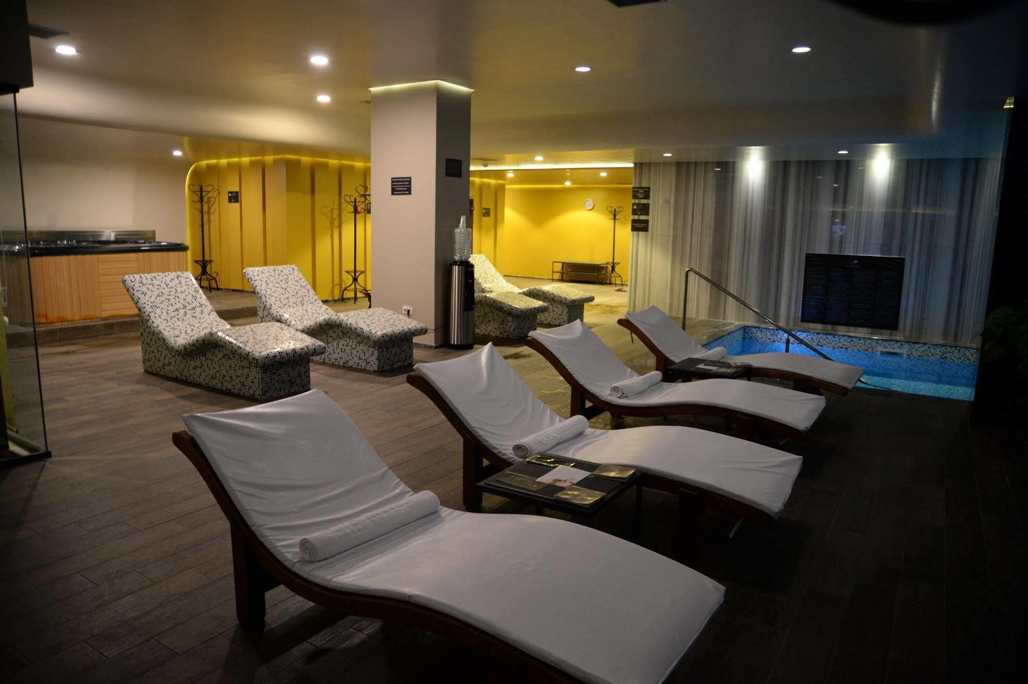 Hotel Russia Skopje Ngoại thất bức ảnh